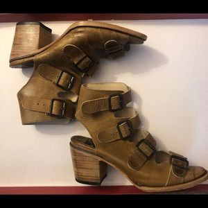 Freebird sandals size 8